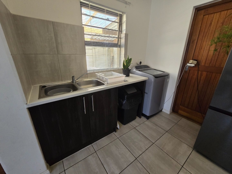 2 Bedroom Property for Sale in Westridge Western Cape